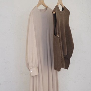 早春冷淡風高級感別致藝術生風格奶甜法式馬甲連衣裙子兩件套裝潮