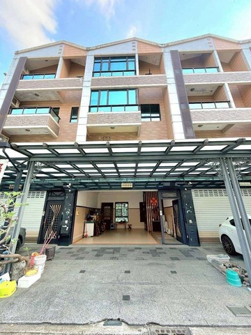 楠梓高大/高端店住/臨15米路大地坪大面寬四車墅｜高雄市楠梓區大學二十五路