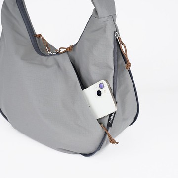 【FW25全新Wander系列】ZION 可擴展半月包 斜背包 (珍珠灰)