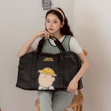 天藍小舖-蠟筆小新亮眼大圖案尼龍大旅行袋-共4色-$490【A03031846】