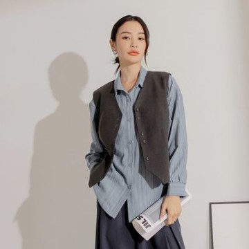 OB嚴選-絨面感條紋前短後長襯衫《AB19912-》