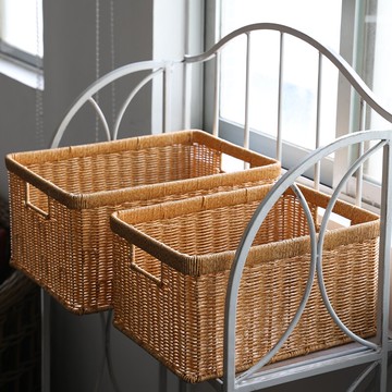 仿藤編桌面收納筐塑料籃子客廳雜物零食置物籃臥室浴室整理筐