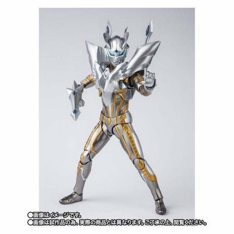 ウルティメイトシャイニングウルトラマンゼロ フィギュアーツ