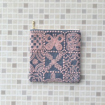 mina perhonen 森林瓷磚刺繡蝴蝶小袋（深）