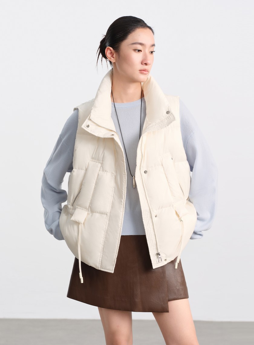 霧面立領輕盈羽絨背心