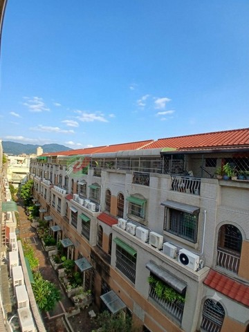 宜欣國小旁豐邑椰城花園雙車別墅｜台中市太平區新平路二段
