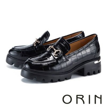 ORIN 經典馬銜釦牛油皮壓紋厚底樂福鞋 黑色
