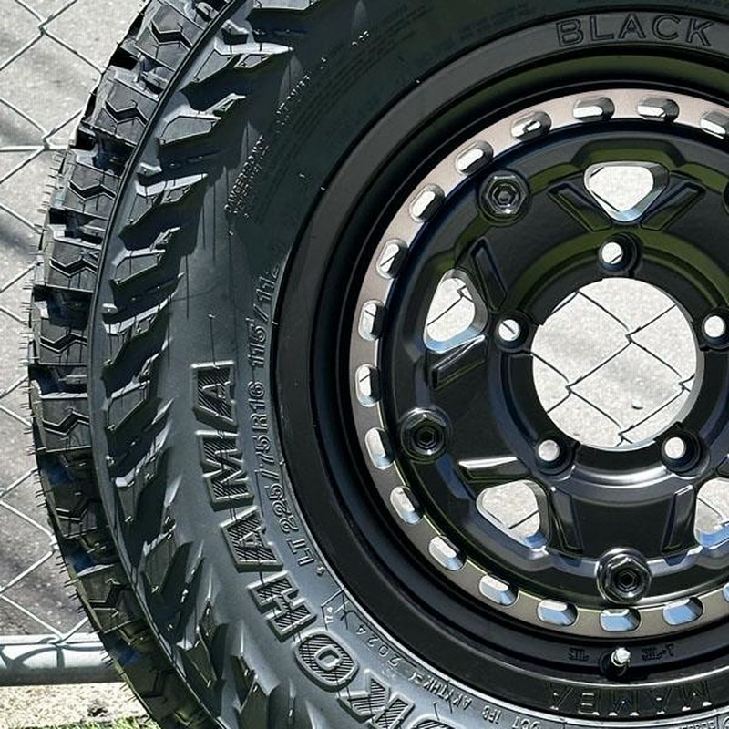 選べるタイヤサイズ》ジムニー JB64 JB23 JA11 専用 新品 16