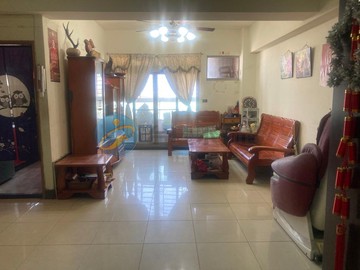 岡山勵志新城國宅近岡山國小大三房平車｜高雄市岡山區勵志路