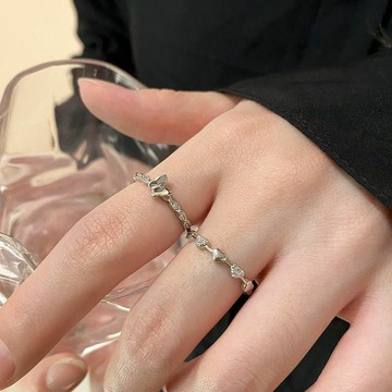 ⭐時尚首選⭐ 微镶锆石爱心蝴蝶戒指女冷淡风高级指环小众设计学生个性食指戒 戒指 女戒 情侶對戒