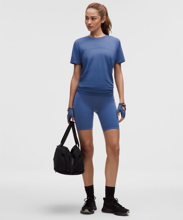 Wunder Train High-Rise Shorts 8" Size 10