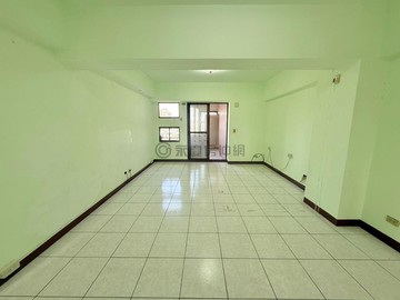 霞)瑞隆/武慶/大明商圈陽台進出採光明亮三房｜高雄市鳳山區武慶二路