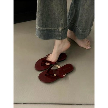 紅色人字拖女士拖鞋女夏季外穿時尚夾趾涼拖法式小香風平底沙灘鞋