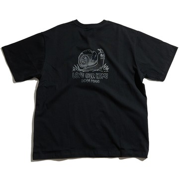 UNDER PEACE 25SS SNAIL / TEE 蝸牛 短T (黑色)