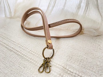 有格調。皮革頸繩 - 奶茶 -