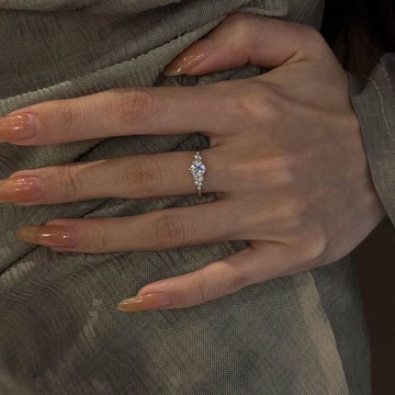 免運🔥新款S925純銀柏林情書莫桑戒指女高級感設計小衆輕奢情人節禮物銀飾 戒指 開口戒指 女生戒指 單身戒指 尾戒 飾