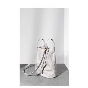 GEZUNNU小眾真皮水桶包大容量手提菜籃子休閑單肩斜挎包