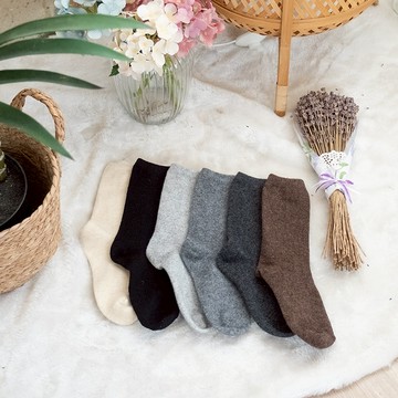 正韓羊毛襪 美麗諾羊毛 中筒襪 羊毛襪 保暖襪 登山襪 冬襪 厚毛襪 抗寒襪 日系襪 雪地襪 台灣出貨 台灣賣家