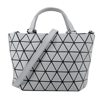 ISSEY MIYAKE 三宅一生 BAOBAO CRYSTAL MATTE啞光斜背手提兩用包-灰