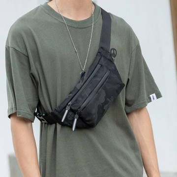 MoonDy 尼龍包包 包包男 防水包包 包包 男生包包側背斜背包 小腰包 女生包包 包包
