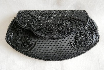 黑色 花卉 串珠刺繡 手拿包