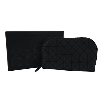 ISSEY MIYAKE 三宅一生 BAOBAO KURO霧面皮質ㄇ型拉鍊零錢包-霧面黑