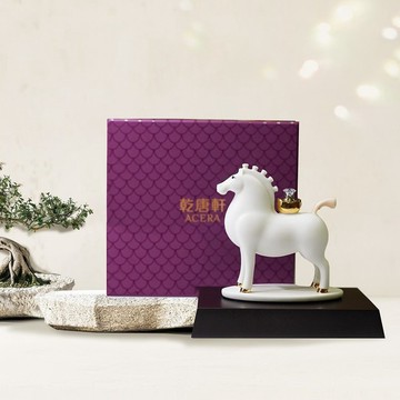 馬上大鑽擺飾 / 5吋 / 白金 (含木座)