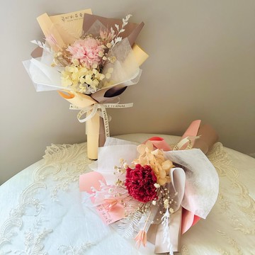 永生康乃馨小花束