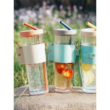 小紅書網紅同款魔沃特水杯男生女生運動大容量吸管杯700ml高顏值