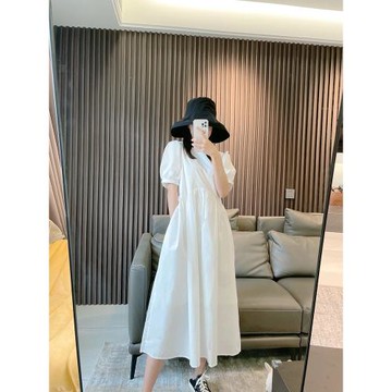 泡泡袖白色連衣裙女夏新款茶歇法式寬松顯瘦小清新海邊度假長裙子
