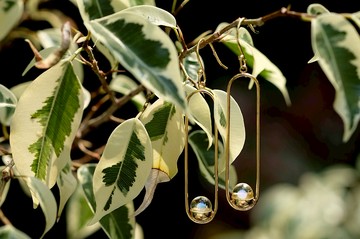 The Floating Planet (earrings)