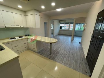 柳川河畔✨國美館美公寓大三房✨ 視野開闊、機能極佳｜台中市西區柳川西路二段