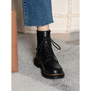 真皮黑色馬丁靴女秋冬單靴英倫平底八孔六孔短靴子大碼女鞋41到43