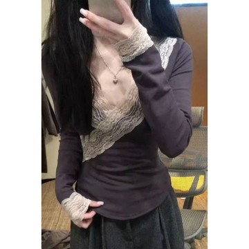 韓版袖子上衣 女裝 寬鬆上衣 顯瘦上衣 袖子t恤 時尚氣質蕾絲花邊v領打底衫女秋冬辣妹氛圍感設計感修身純欲上衣