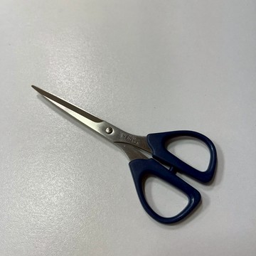 [沐沐屋]日本製造Clover可樂牌不銹鋼防布逃小剪刀36-657拼布剪刀13.5cm防逃布剪刀