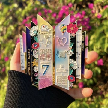 韓式ins時尚✨ 金屬徽章周邊高顏值紀念收藏品送閨蜜禮物 BTS防彈少年團十周年 bts十周年金屬徽章