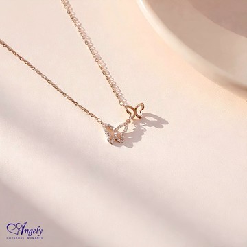 [快速出貨] 【Angely】浪漫蝶語造型項鍊(享盒裝服務)｜小巧 氣質 精緻 生日禮物 情人禮物 女生禮物 女友禮物 禮物推薦
