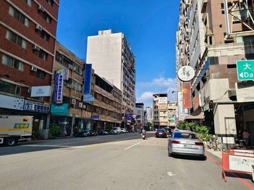 專約/正五期/大業精誠公益/臨路店面/坡道平車｜台中市西區大業路