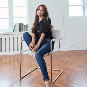 VICTORIA雪紡綁帶七分袖T恤 V25290-88