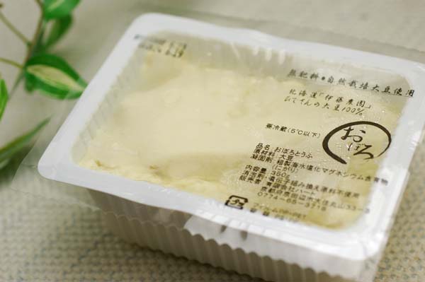 自然栽培の大豆で作るお豆腐１丁（おぼろ）