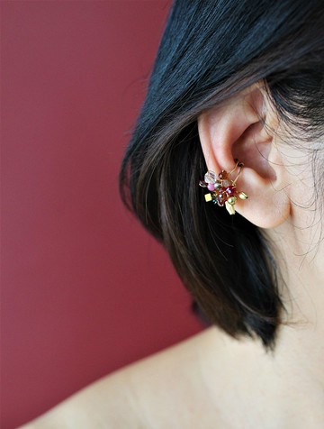 【禮物】 雪花之紅精靈14K注金耳骨夾一只+馬口鐵球禮