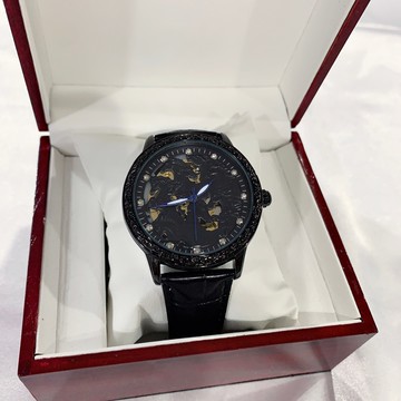 (Little bee小蜜蜂精品)KIMSDUN 金詩頓 機械錶 半簍空八黑馬機械皮錶