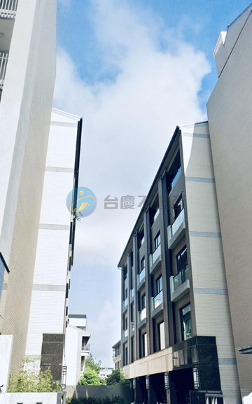 高雄大學 東區別墅 寧靜致遠 大氣面寬 專任委託｜高雄市楠梓區大學三街