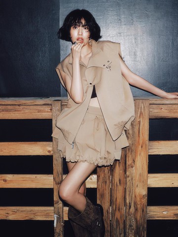 Wide Blouson Vest (EMP4WVS080)