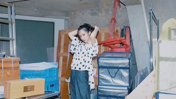 條紋水玉前短後長寬袖上衣