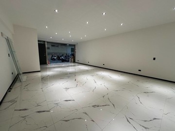 永福街門口方便停車一樓 小鳳 新莊買房建議｜新北市三重區永福街