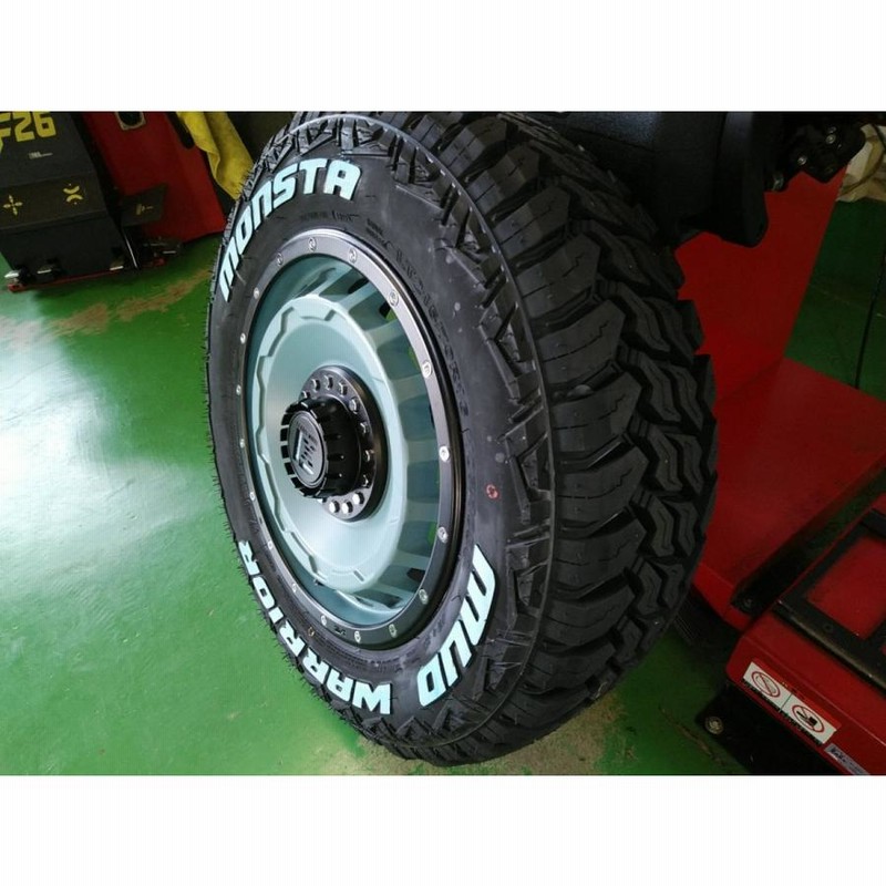 ハイエースに215/70R16モンスタマッドウォーリア！デルタ
