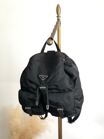 【日本直送 名牌中古包】PRADA 普拉達 黑色後背包 三角標誌 尼龍 雙口袋 vintage 古董 jytca7
