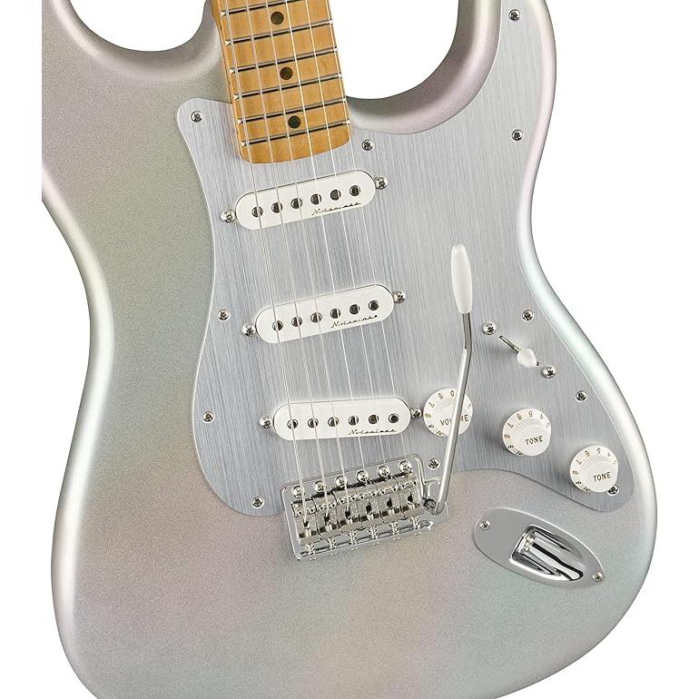 Fender Stratocaster Maple Fingerboard Chrome Glow フェンダー