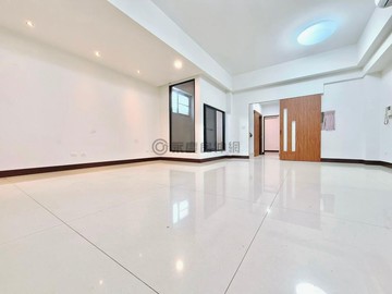 大社✨臨路超大地坪✨面寬邊間併排雙車墅｜高雄市大社區萬金路